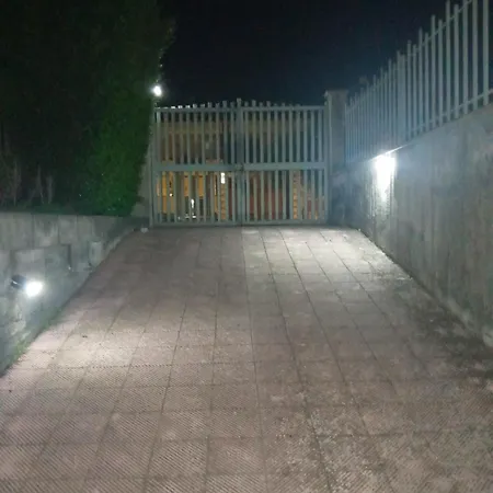 Maryhouse Apartament *
